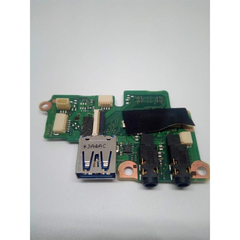 panneau de contrôle usb 3 et sortie audio